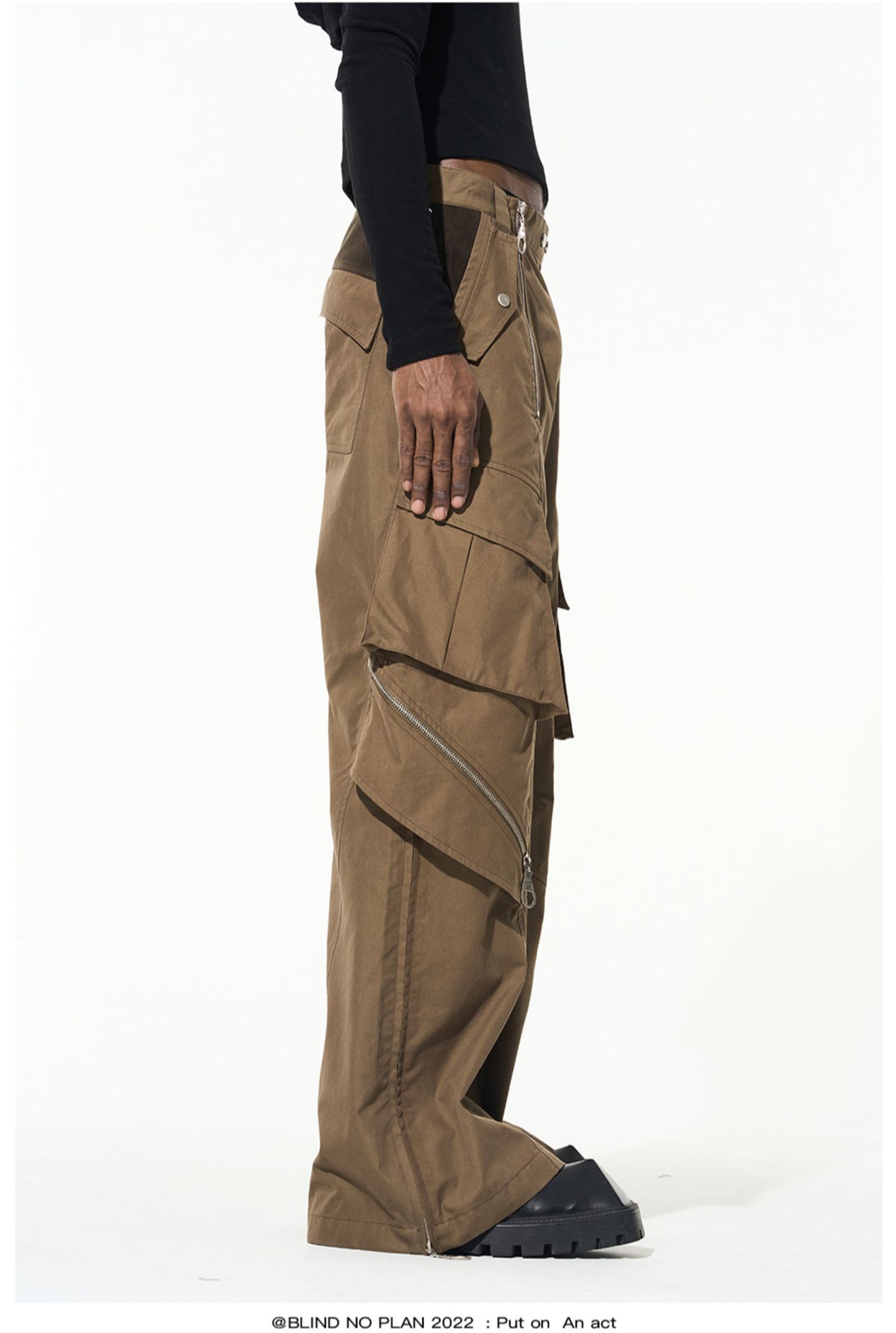 Multi-Zipper Casual Pants