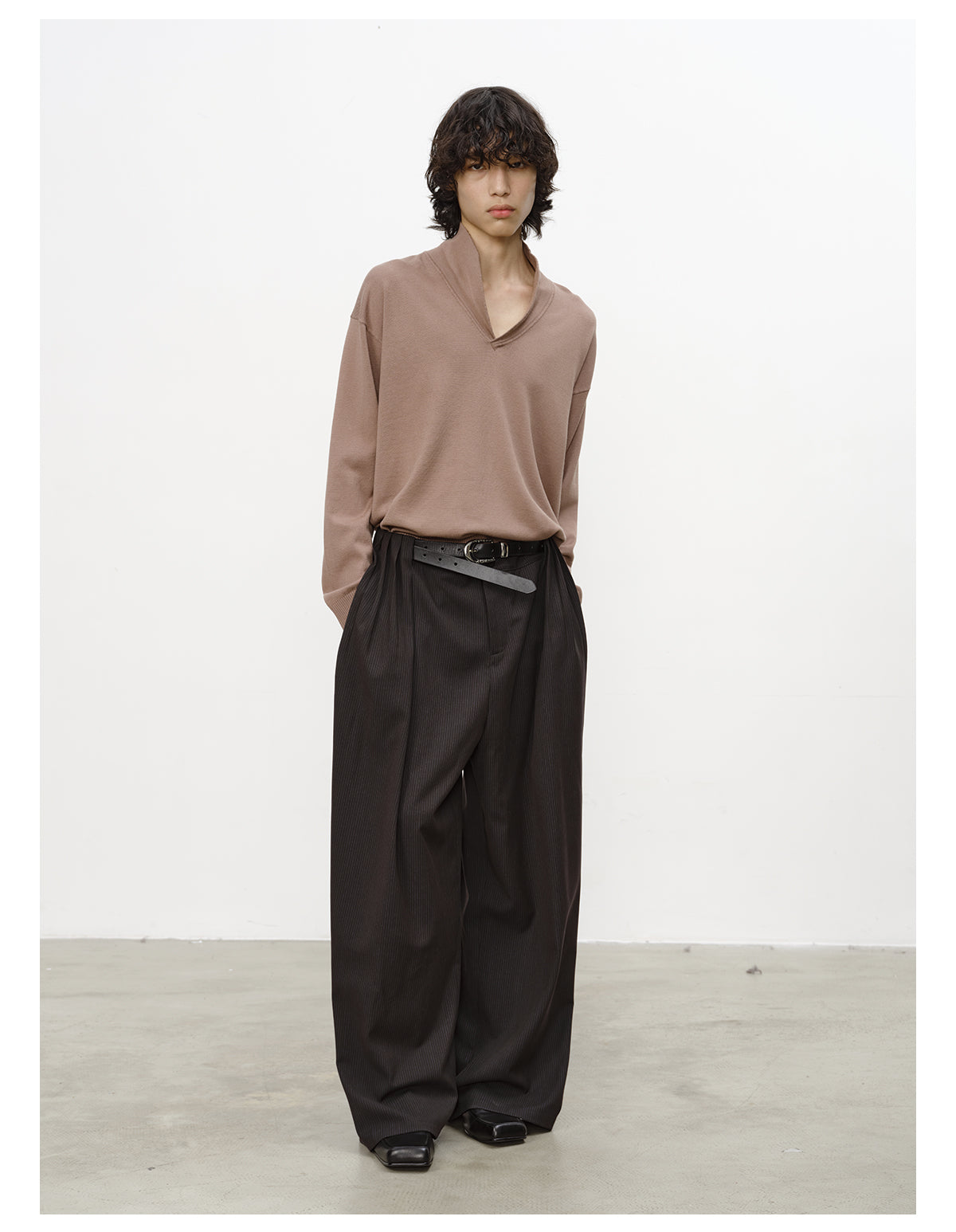 Side-Pleated Wide-Leg Pants