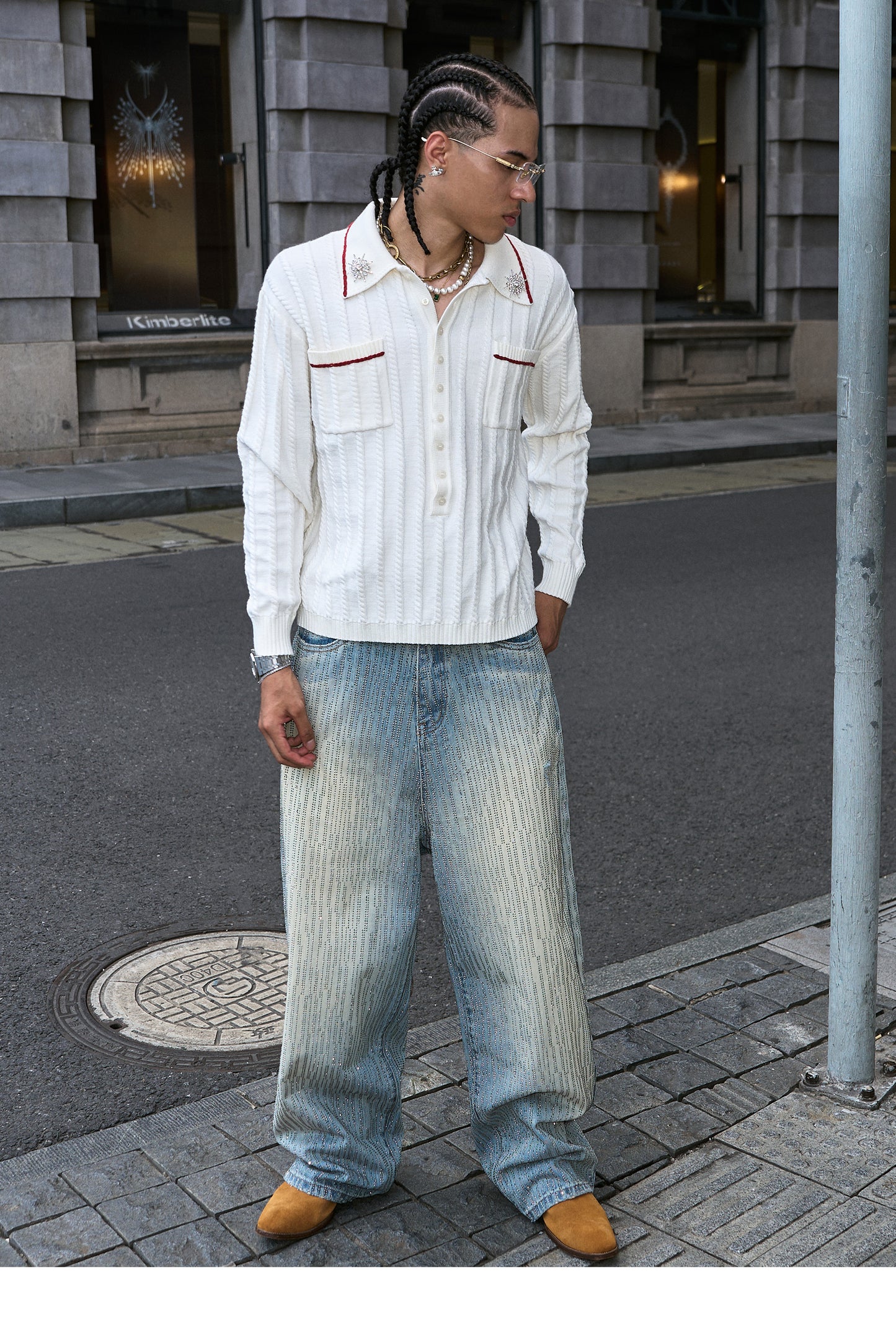 Jeans with rhinestones
