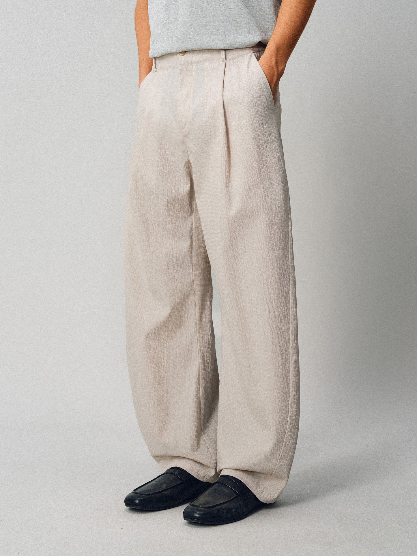 Linen-Blend Casual Pants with a Slightly Curved Silhouette