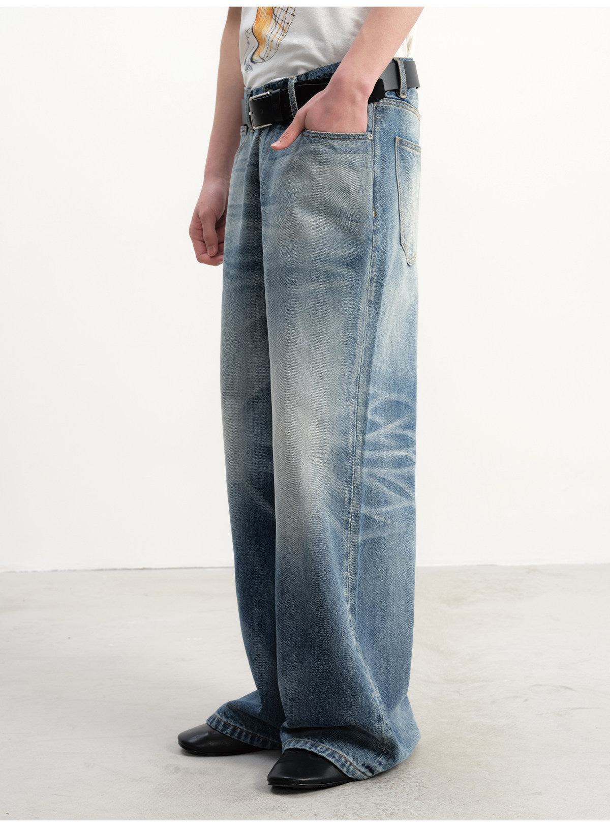 Casual Wide-Leg Jeans