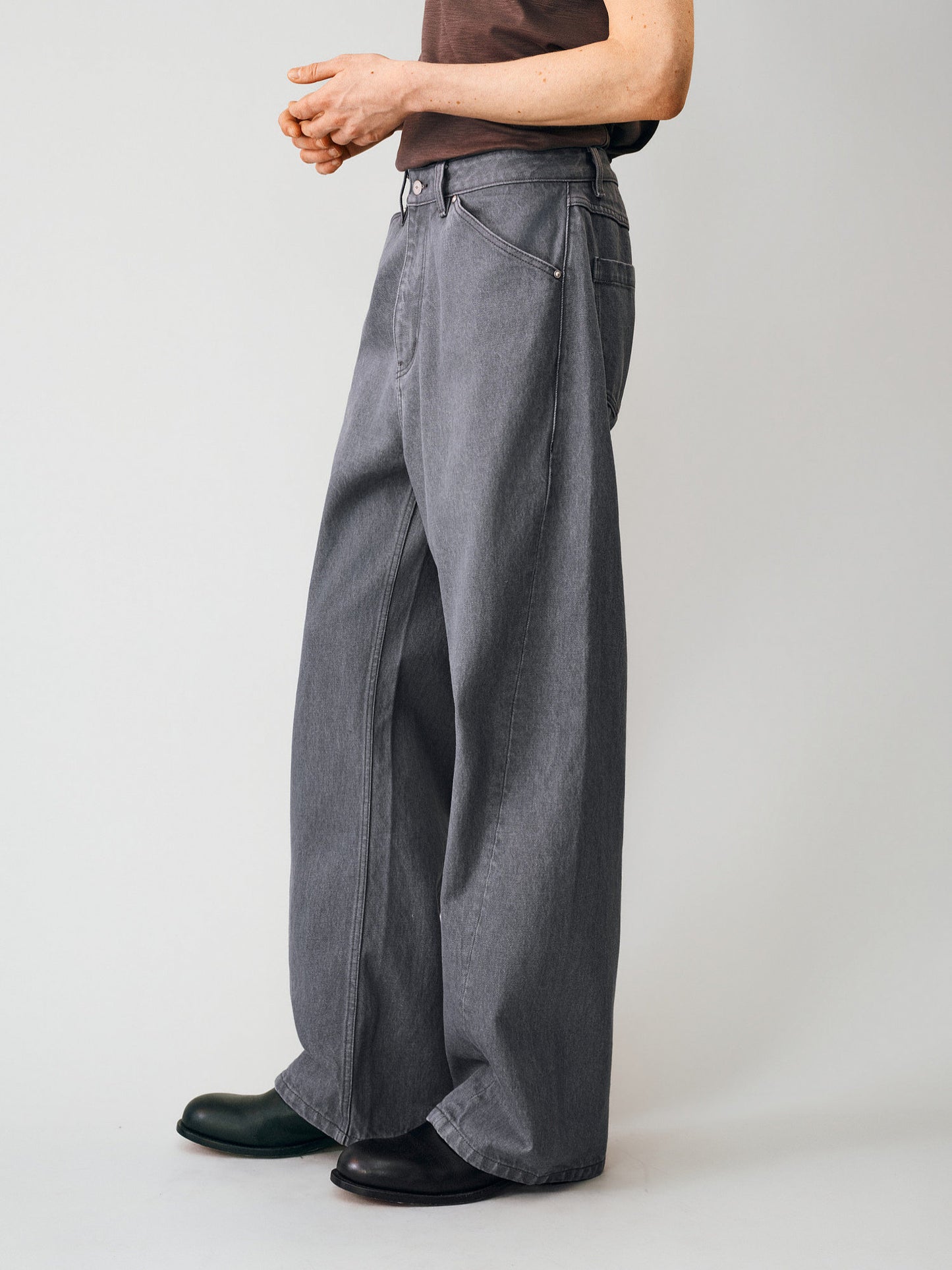 Diagonal Stitching Denim Pants
