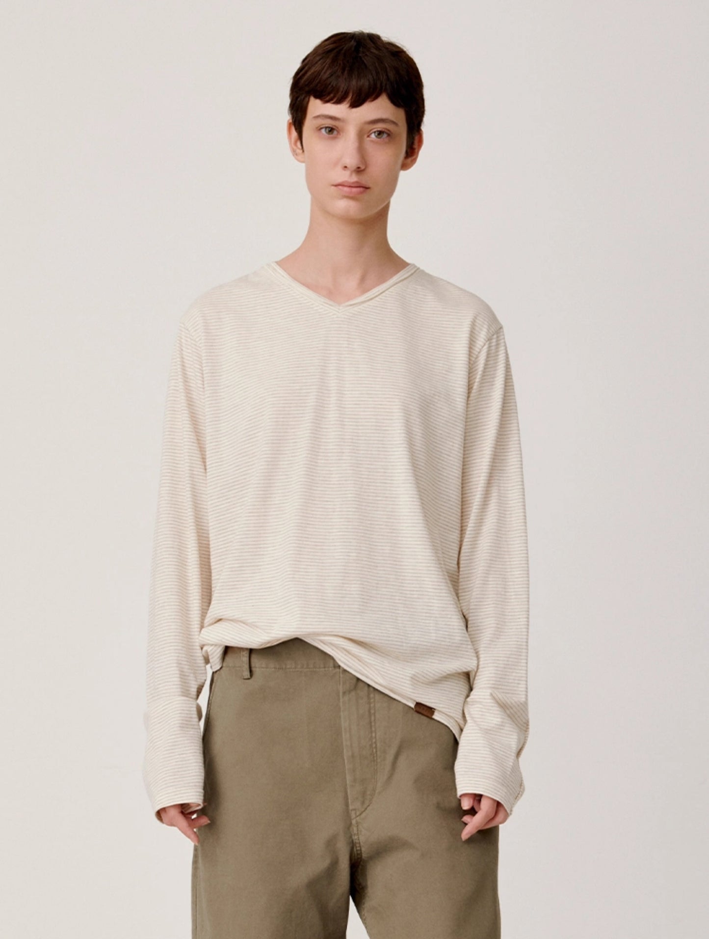 Retro Carl V-넥 T-셔츠