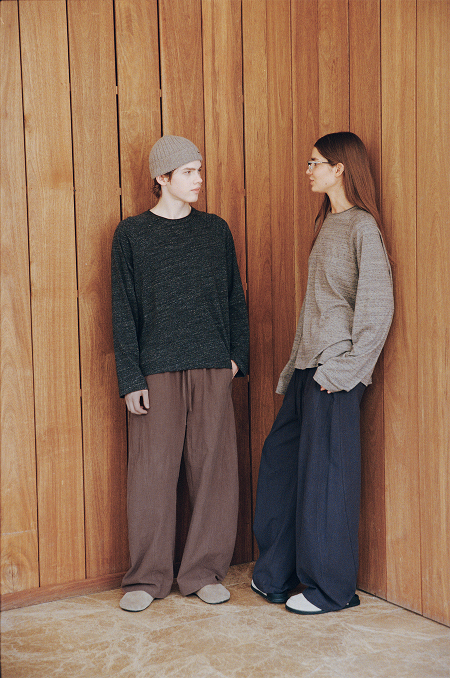 Raglan-Sleeve Roll-Neck T-Shirt