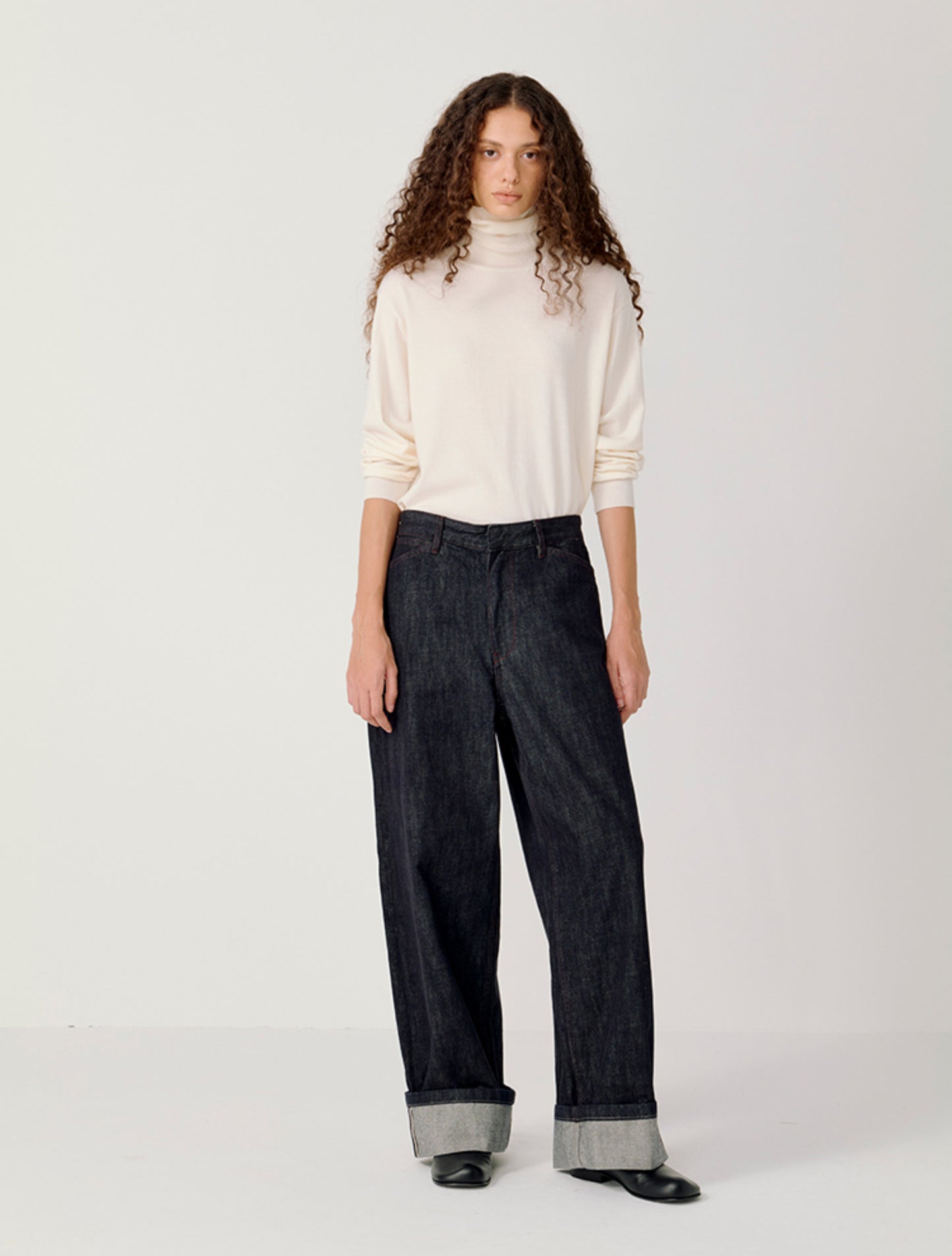 Straight Wide-Leg Jeans