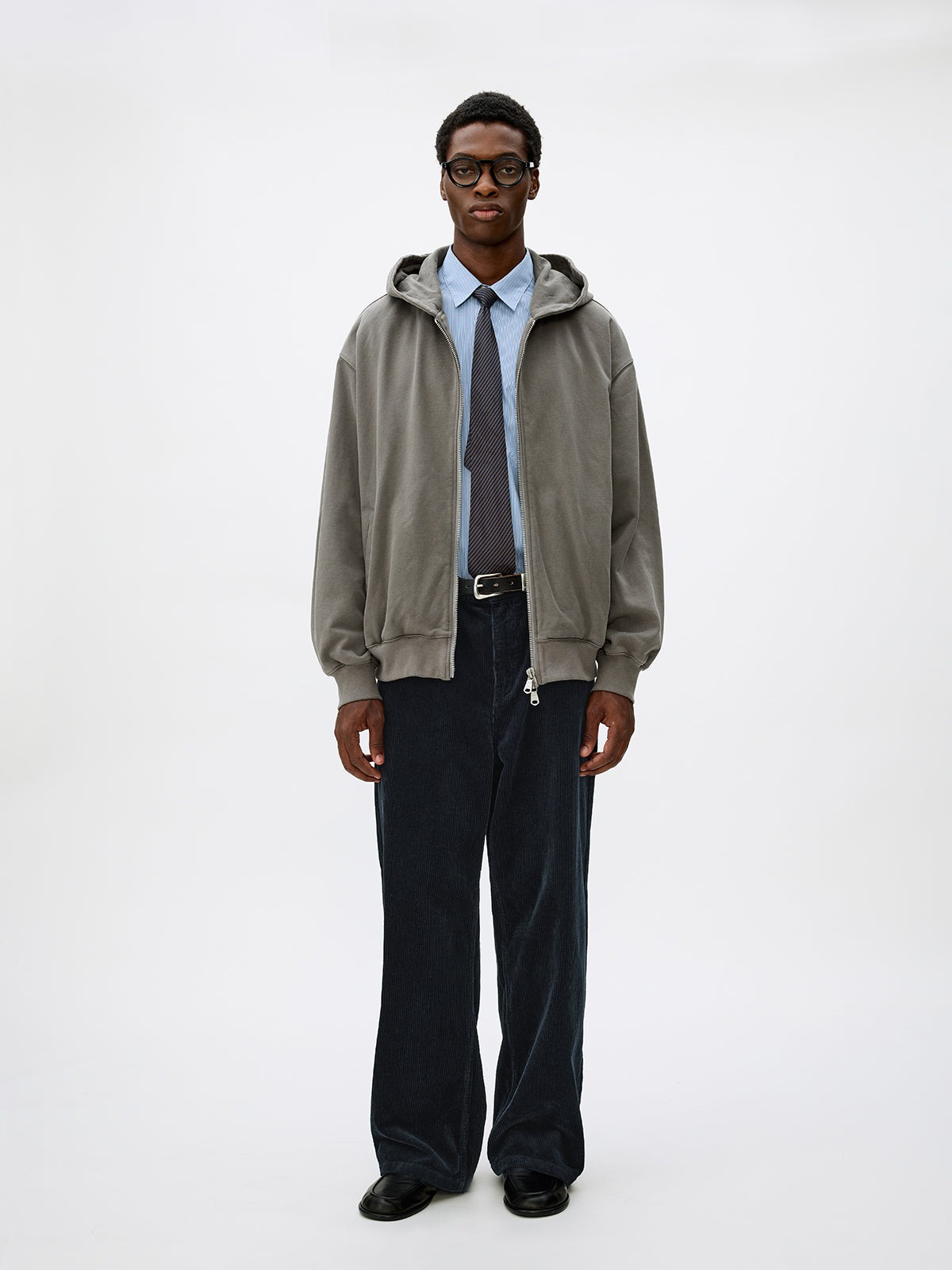 Wash-Damaged Zipper Sweatshirt