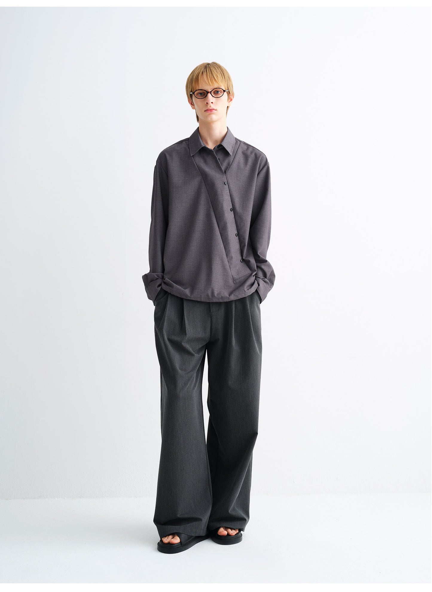 Casual Pants with Double-Pleated Waist Loop Design