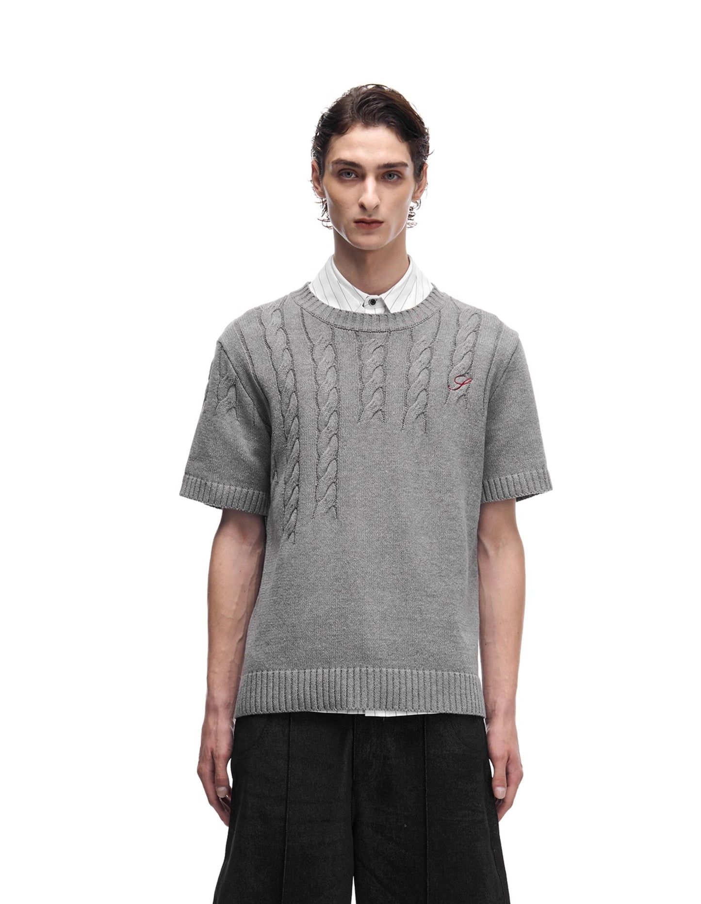 Mid-length sleeve wool knit