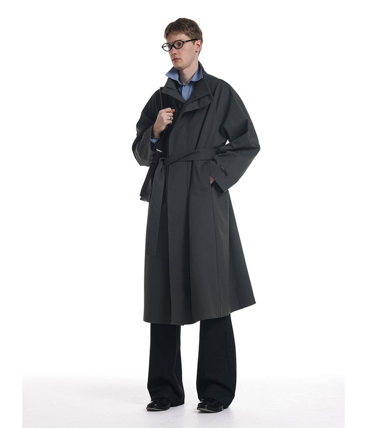 Low-style trench coat