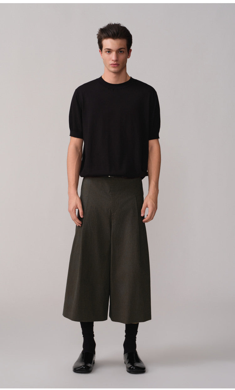 Casual Knit Shirt with Ribbed Waist and Hem