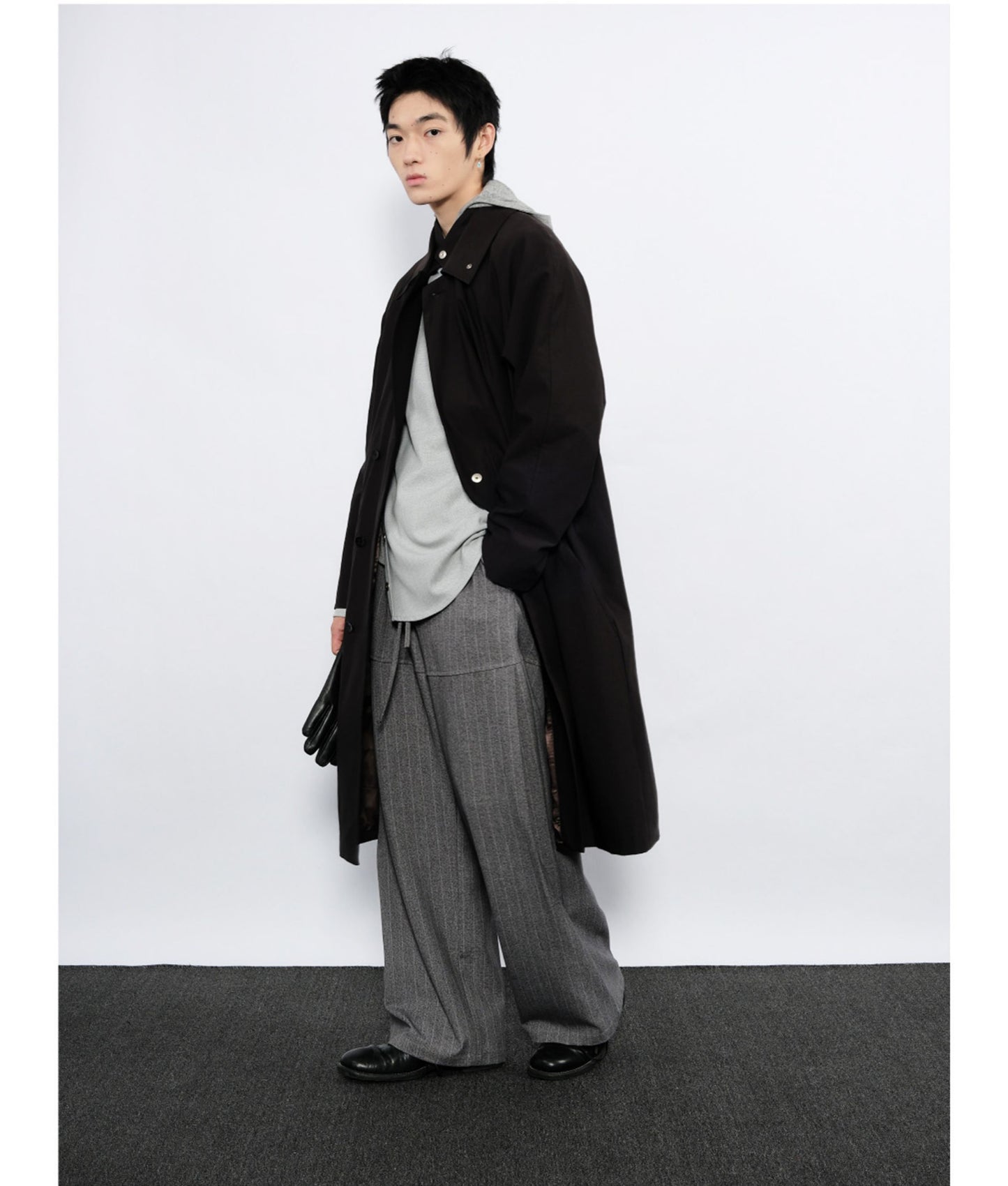 Slightly wrinkled finish Trench coat