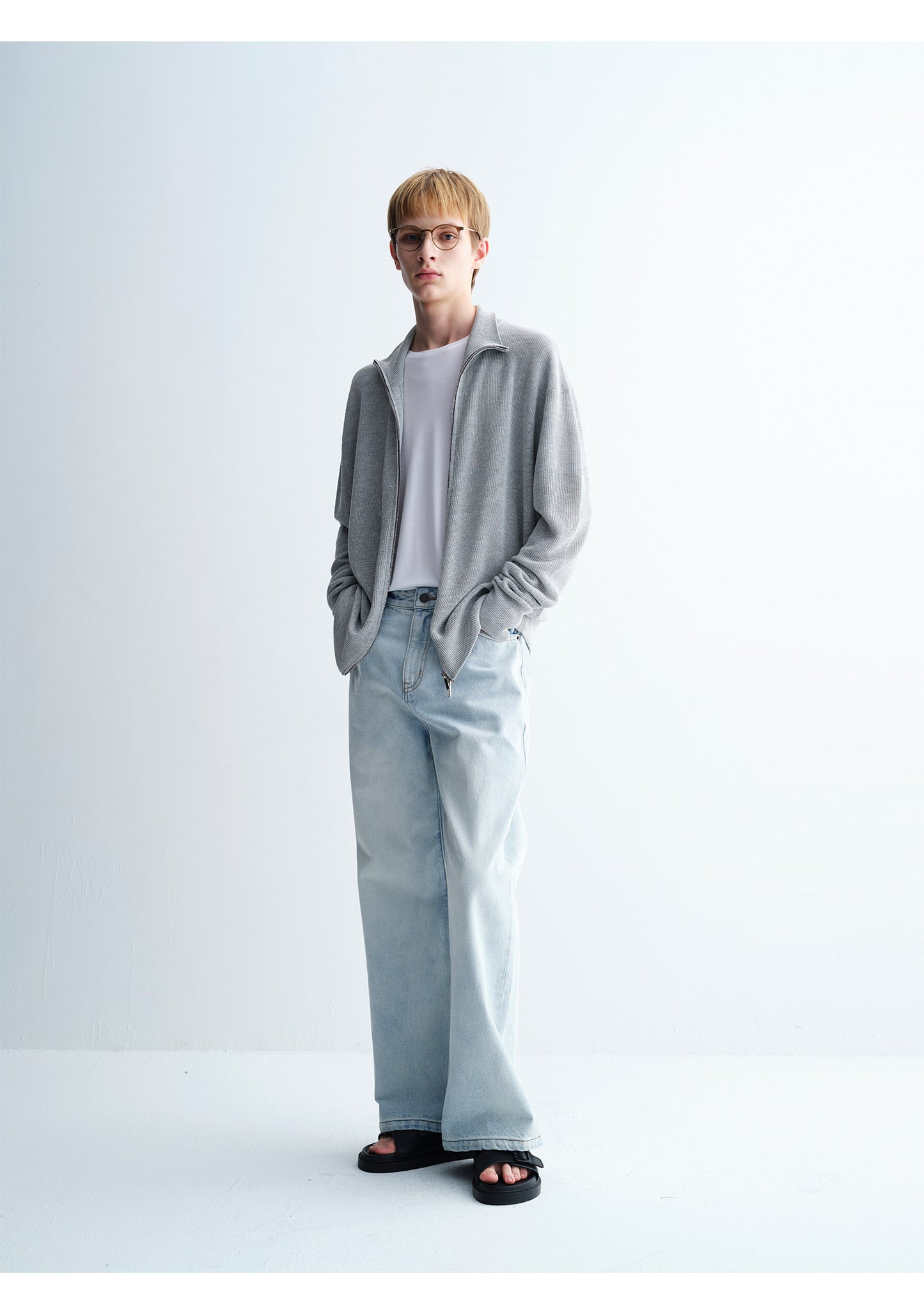 Relaxed Cotton Textured Jeans