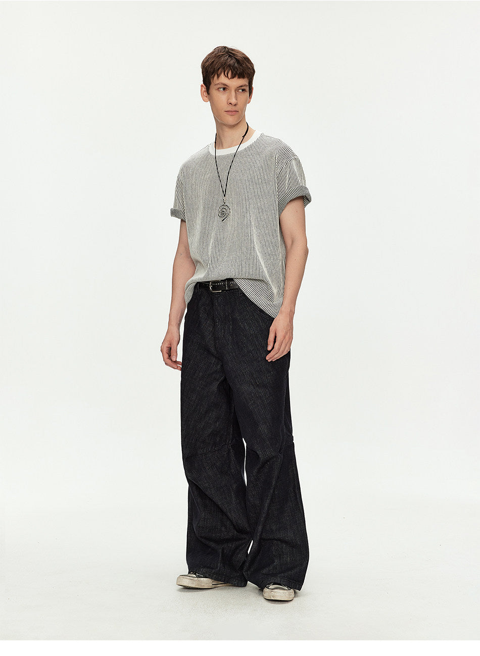 Round-Neck Vertical-Striped T-Shirt