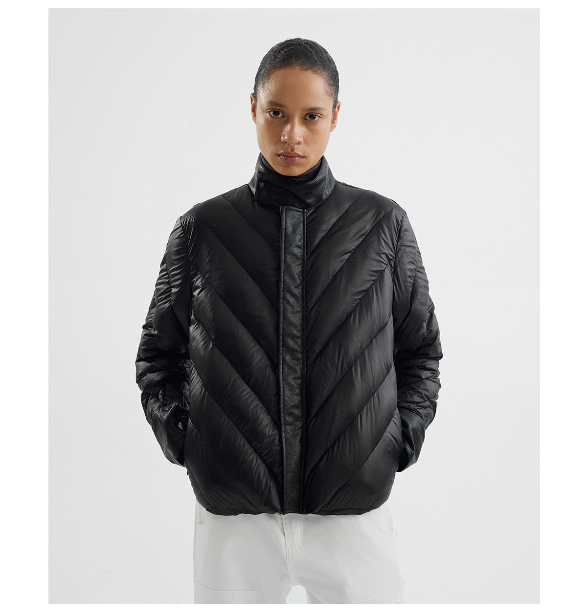 Stitched Radius-Pattern Quilted Down Jacket