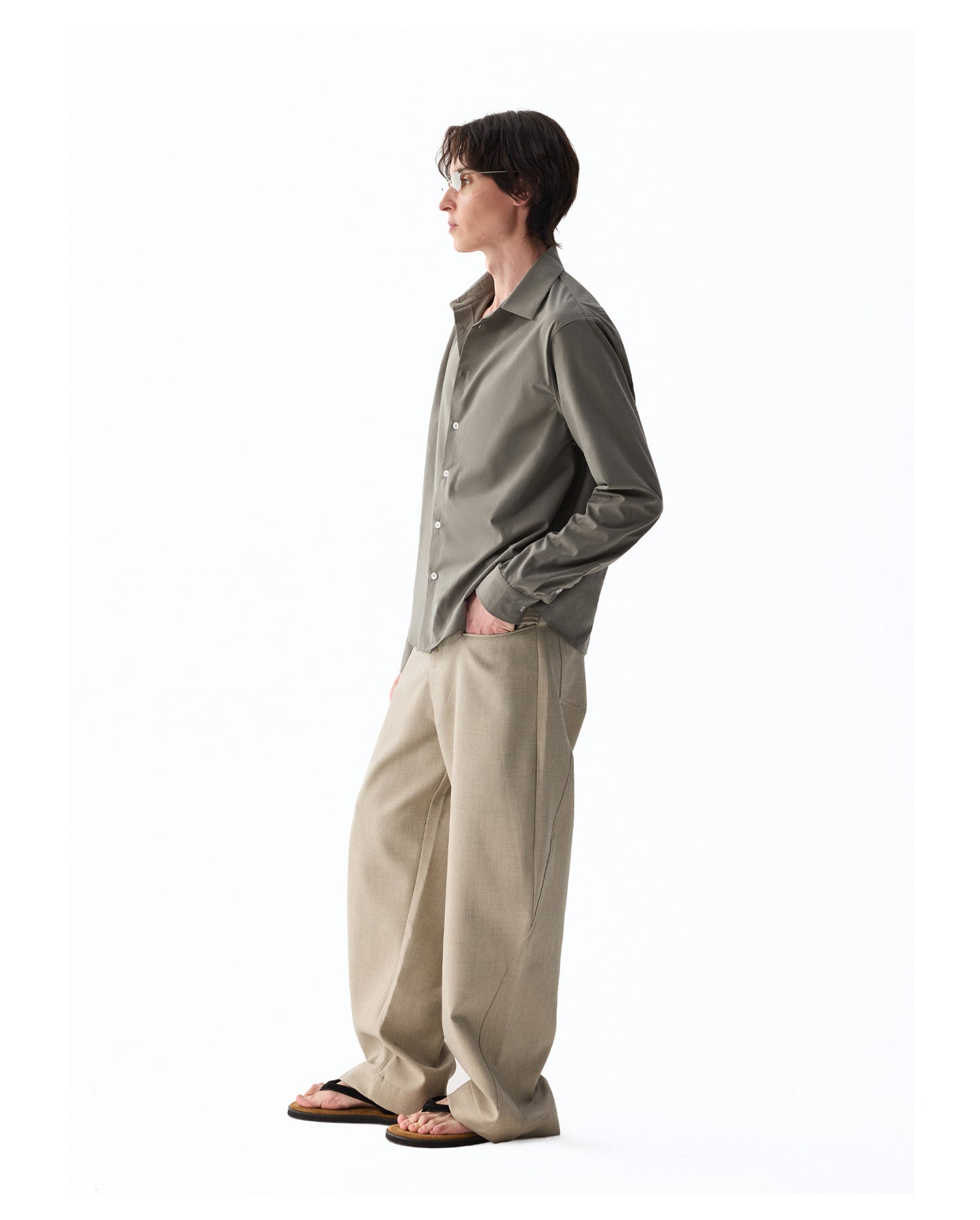 Straight-leg casual pants with pockets