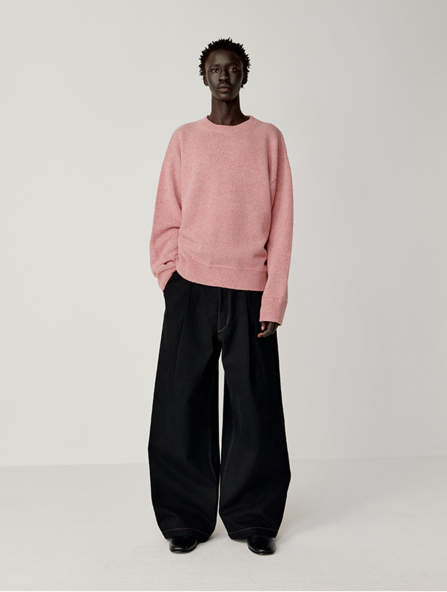 Round Neck Pullover Knit