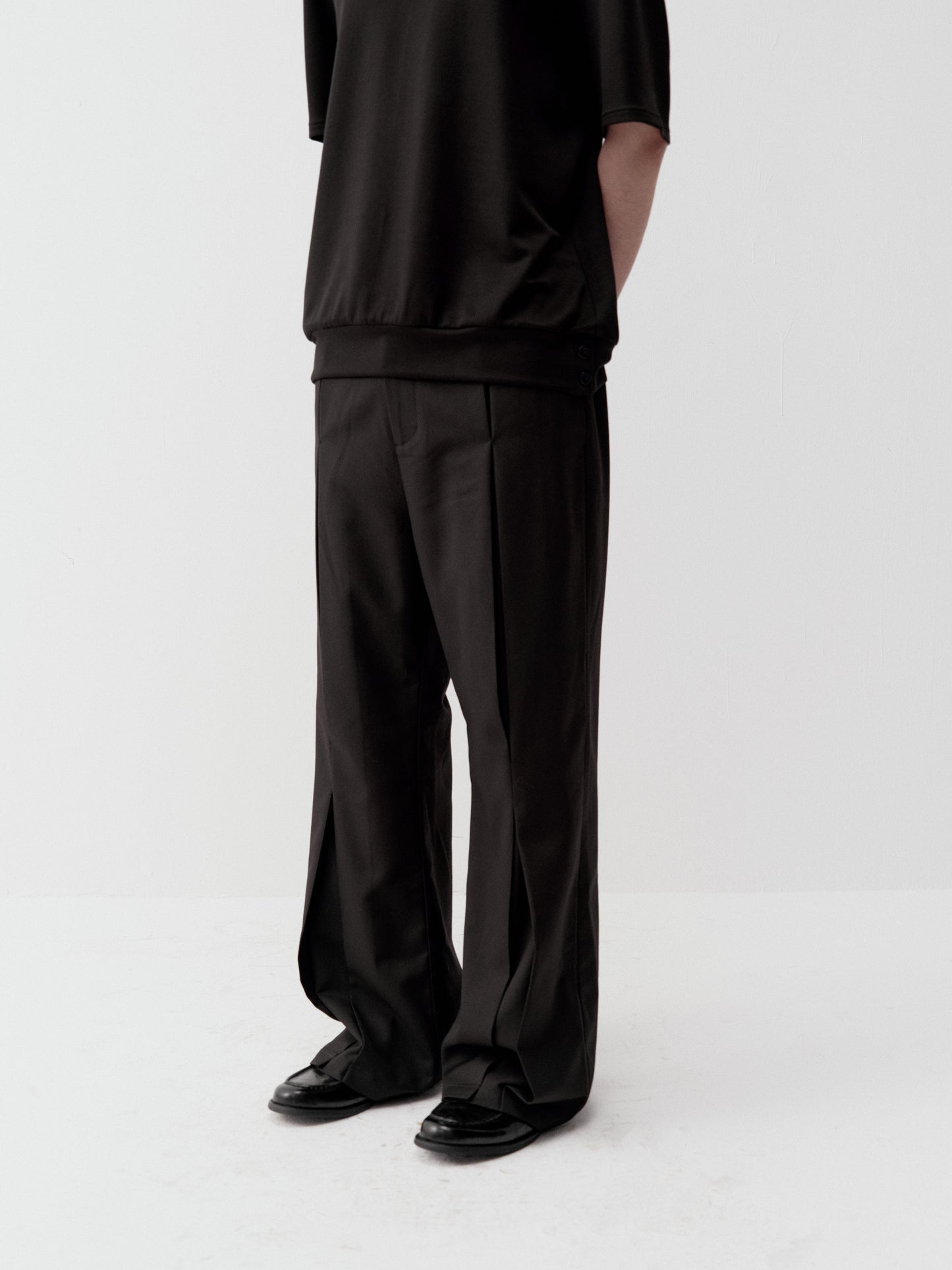 Inner-Work Pleated Wide-Leg Pants