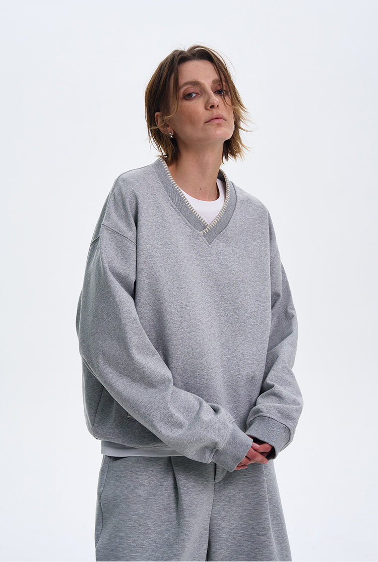 High-end V-neck sweatshirt