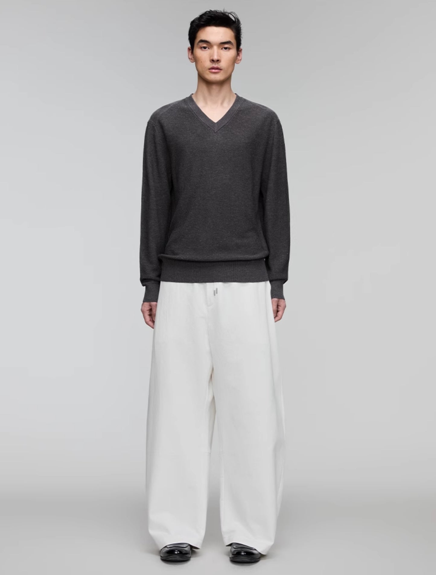 V-neck loose casual knit