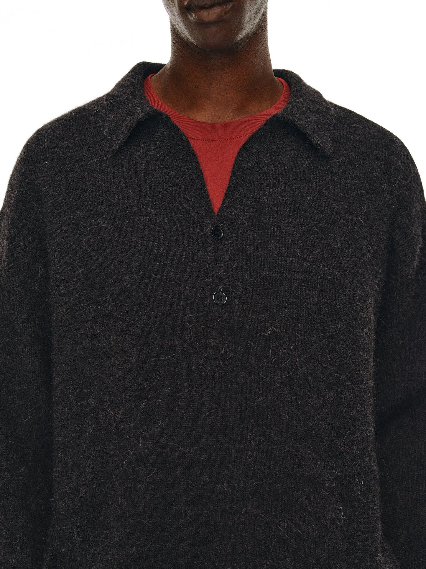 Collar-neck knit shirt
