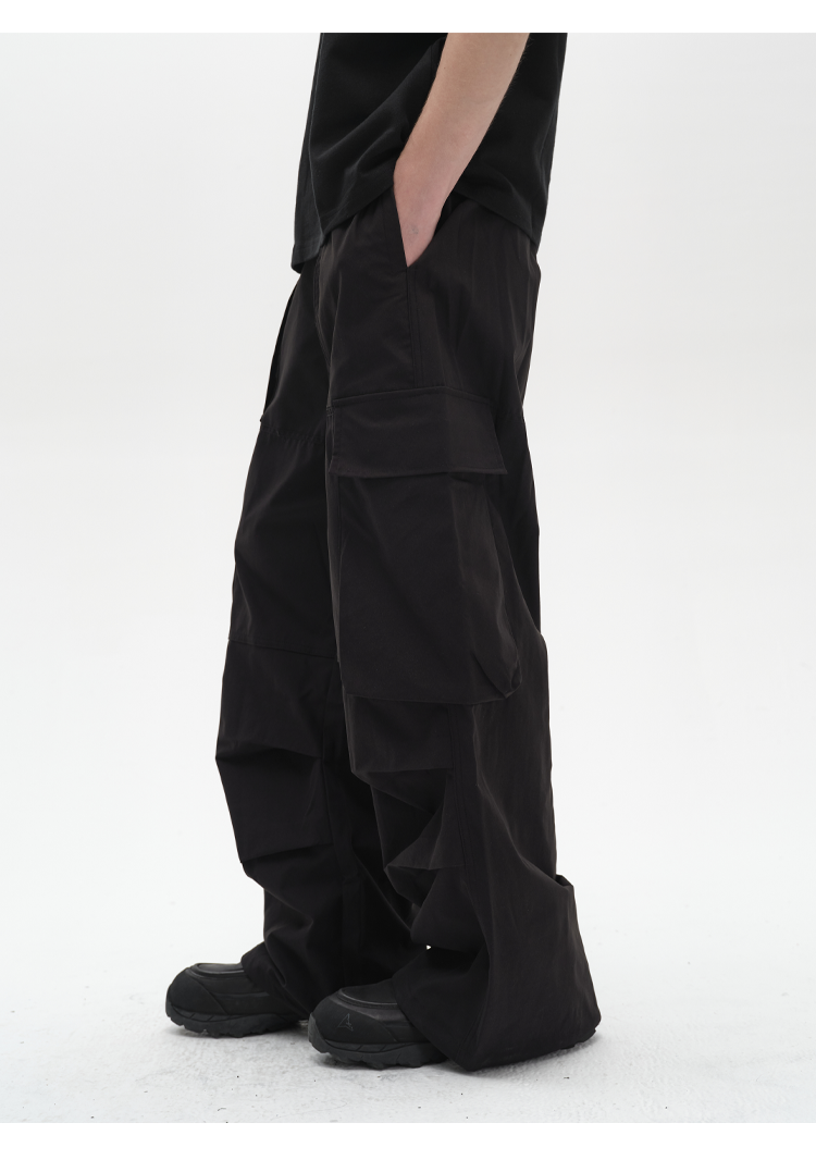 Casual pants with pockets