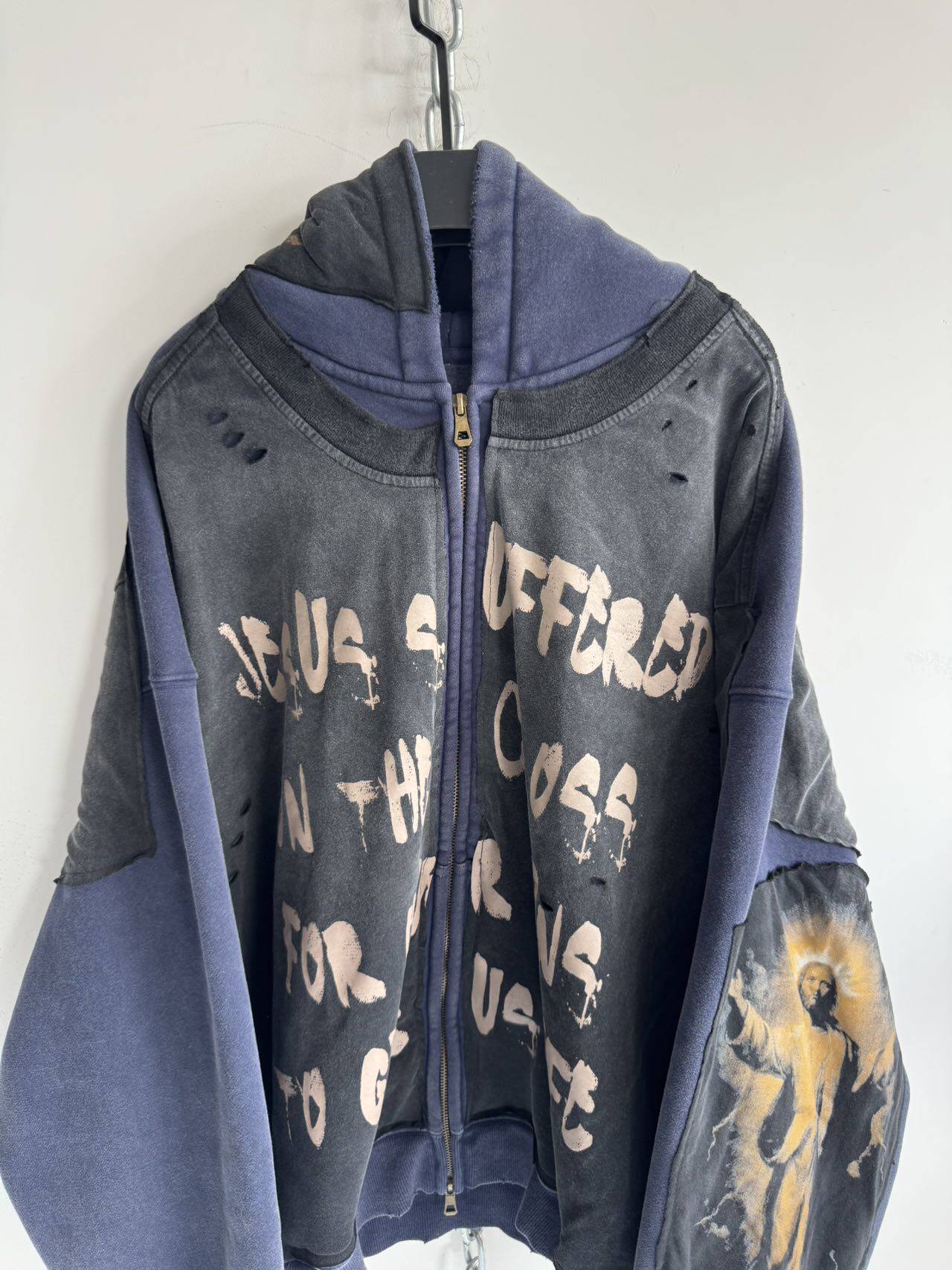 Rock Print Distressed Design Zip-Up Hoodie