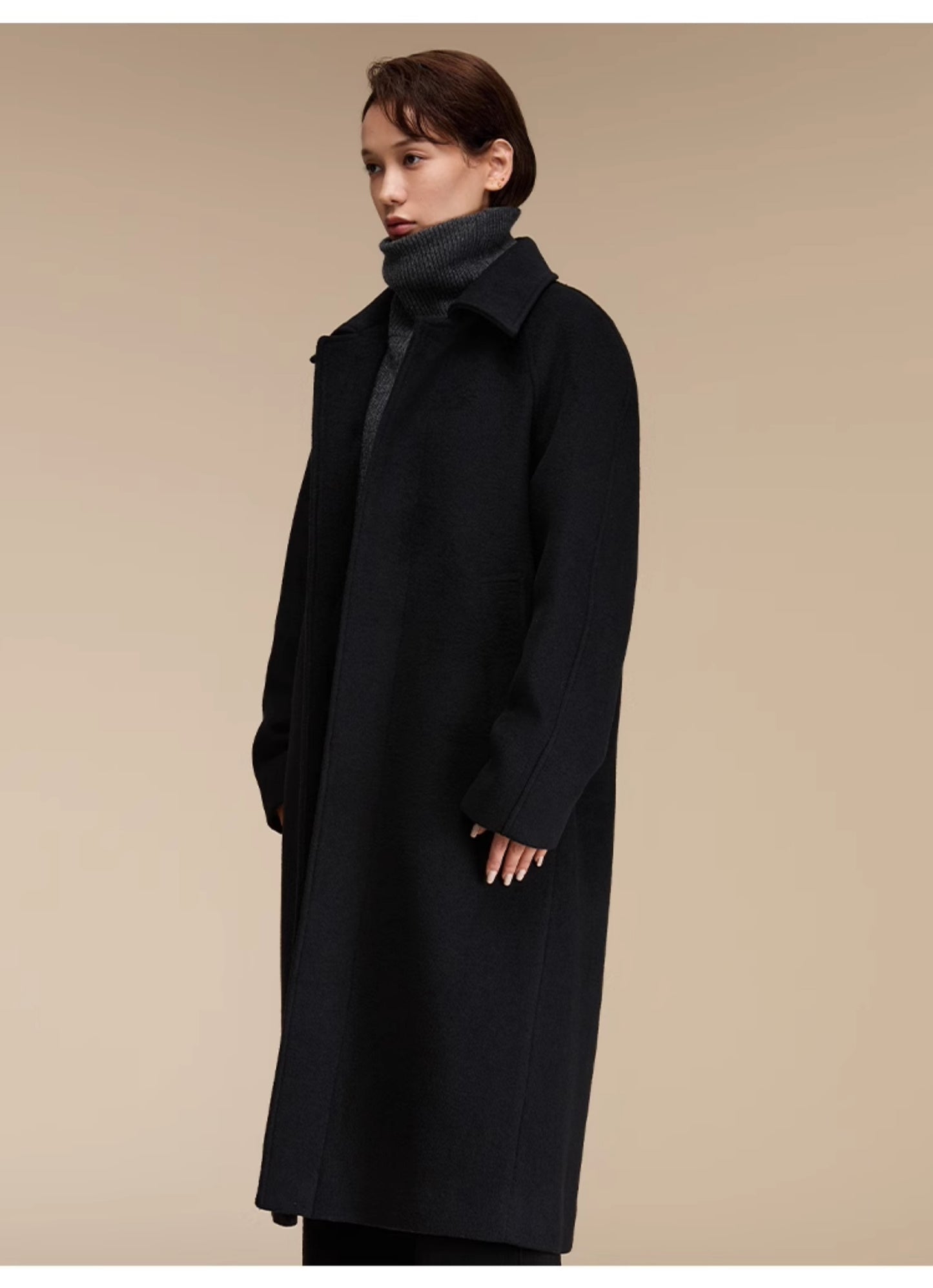 Back slit casual wool coat