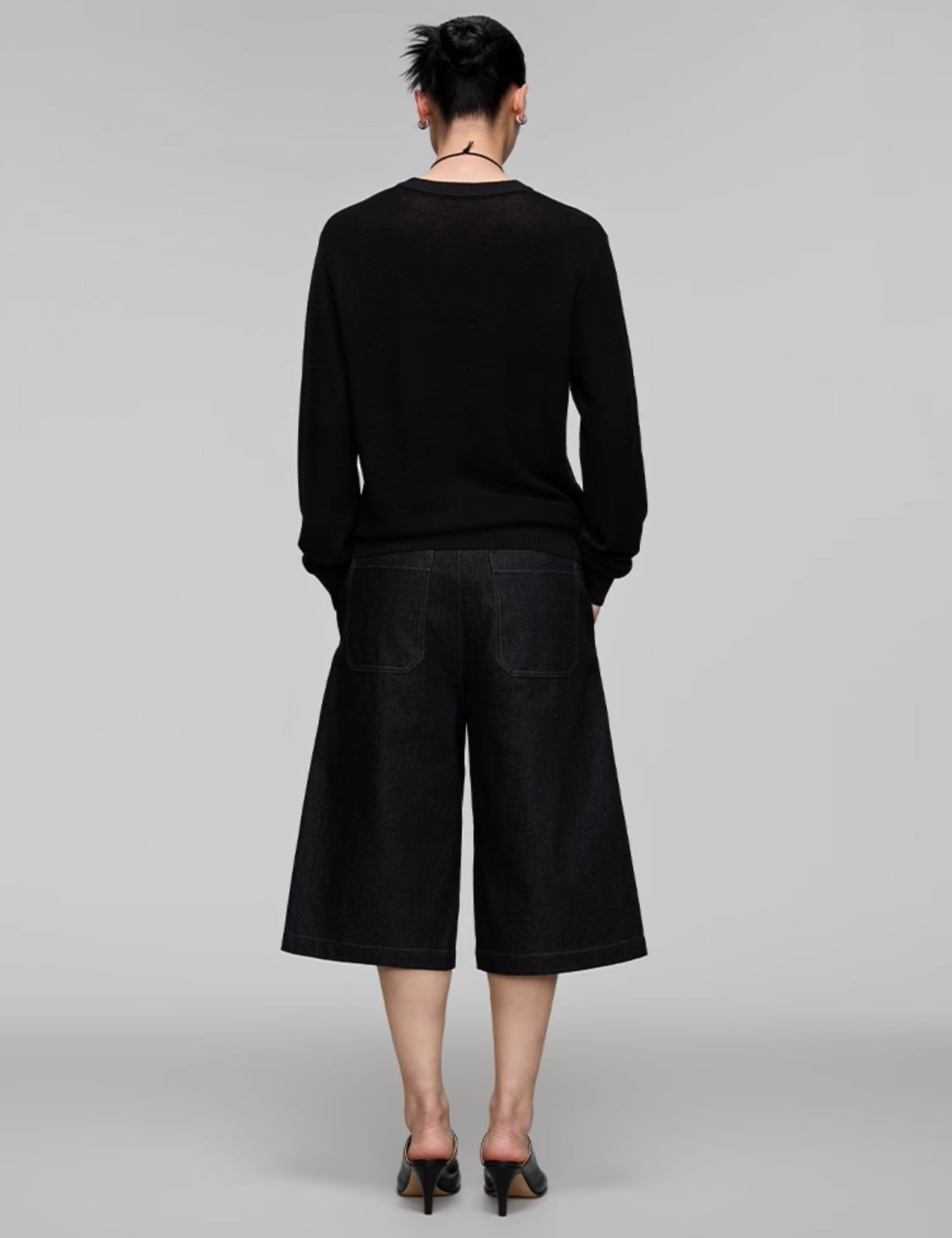 V-neck loose casual knit