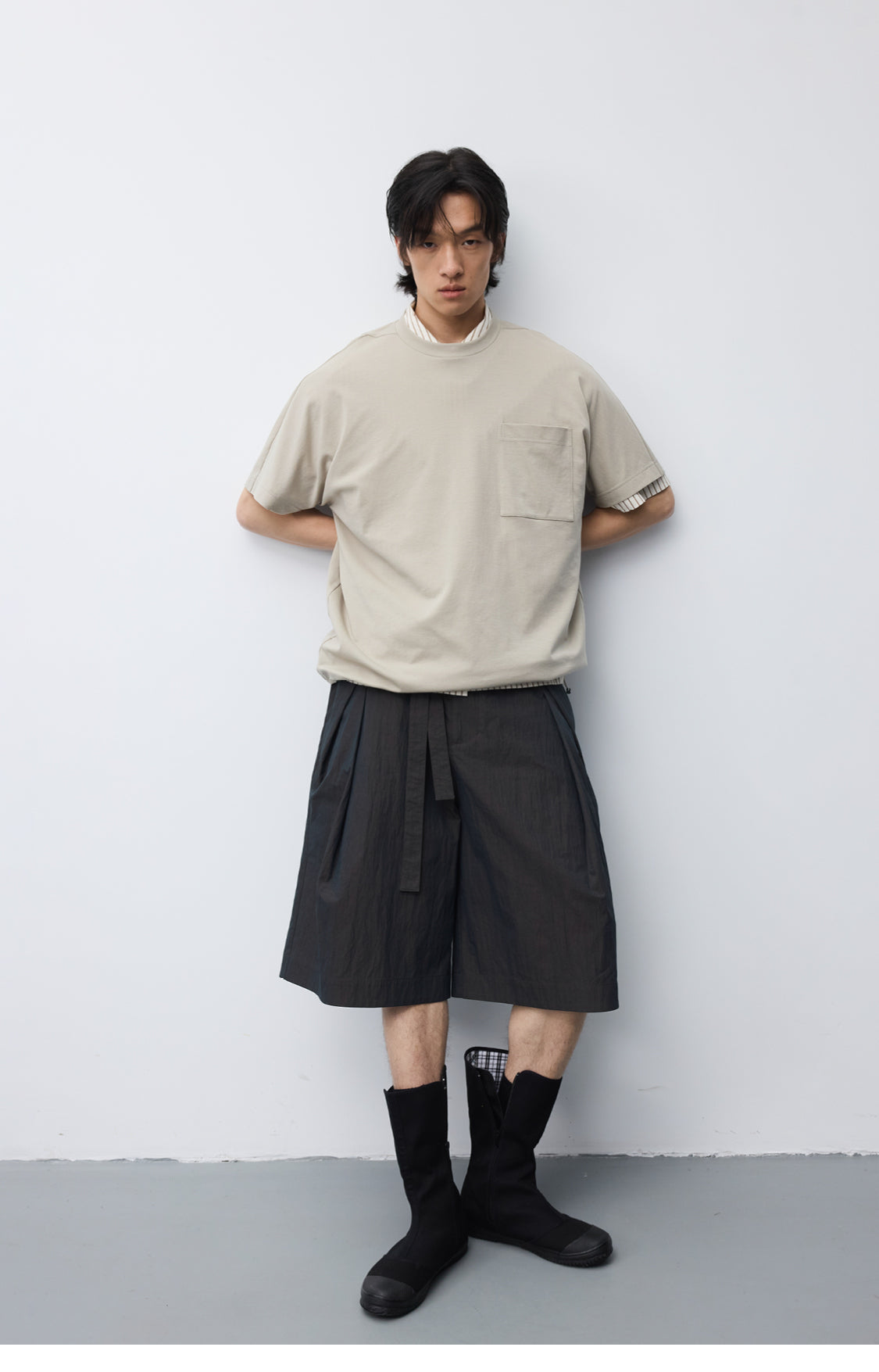 Drawstring loose-fitting T-shirt