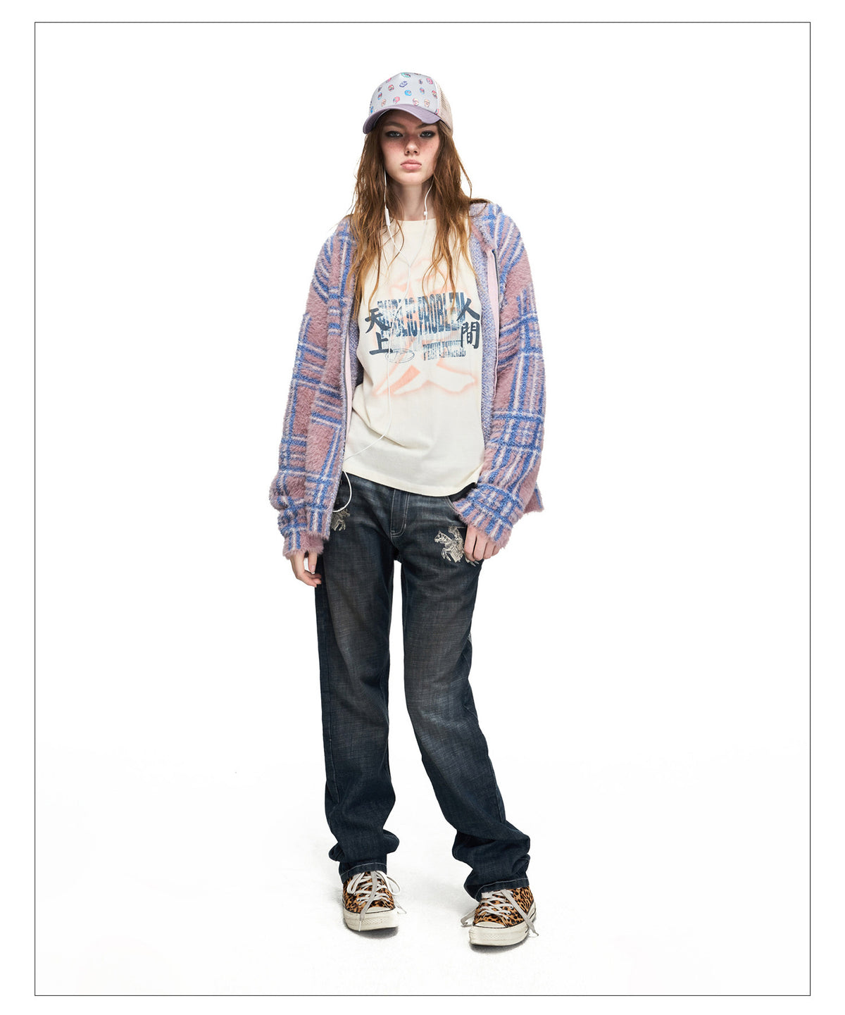 Spray-Distressed Denim Pants with Embroidery