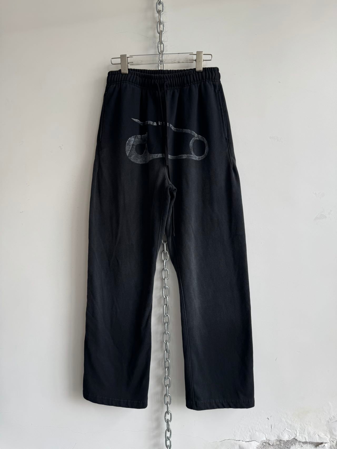 Spray-dyed unisex sweatpants
