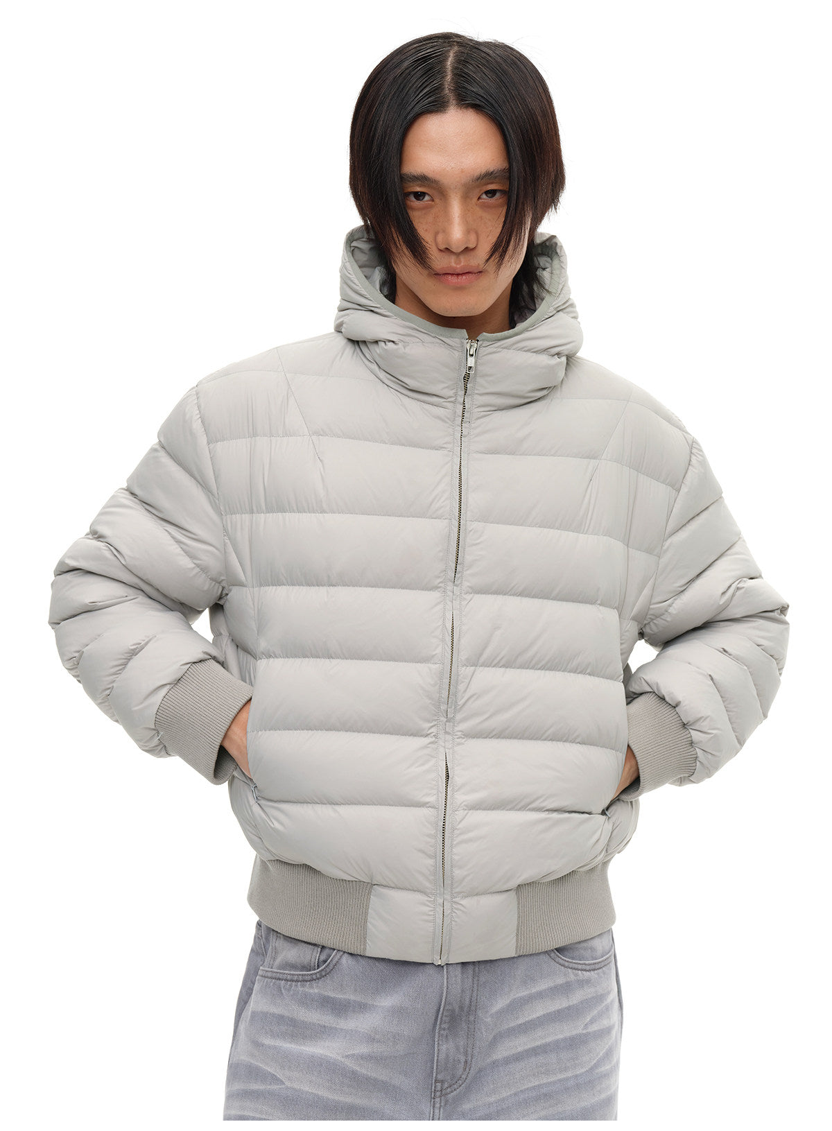 Loose-fitting hooded down jacket