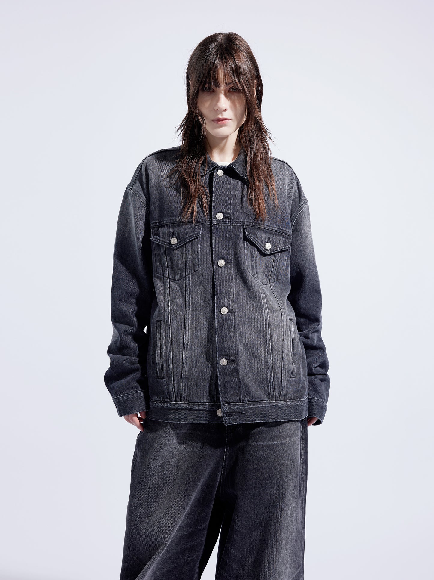 Loose Silhouette Heavy Wash Unisex Denim Jacket 