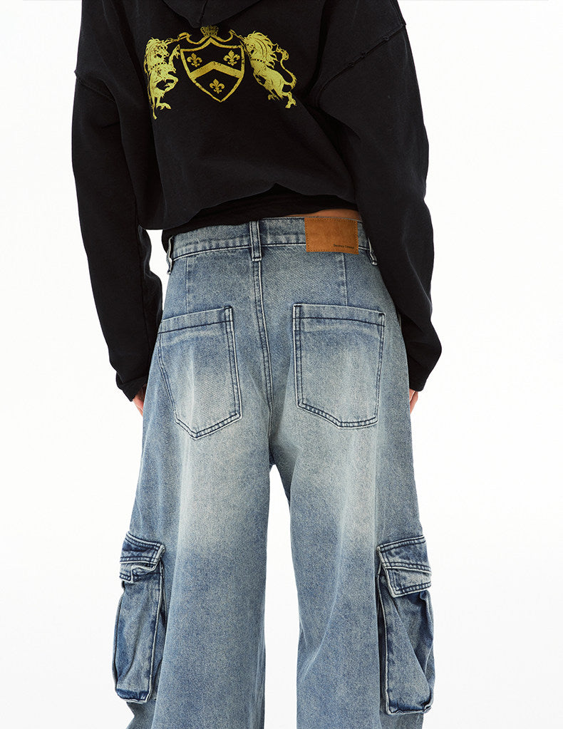 Large-Pocket Washed Jeans
