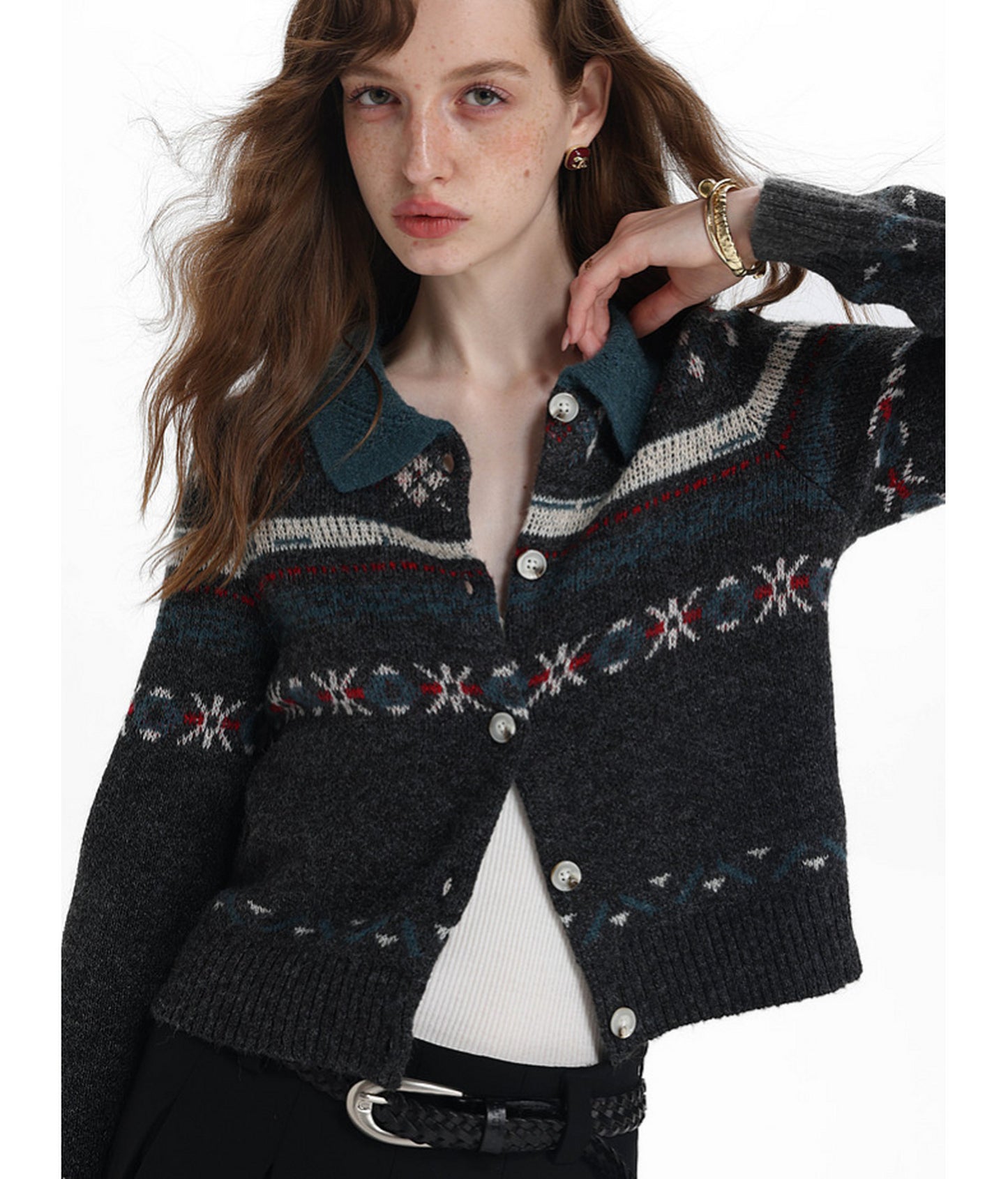 Diamond-Cutout Collar Cardigan