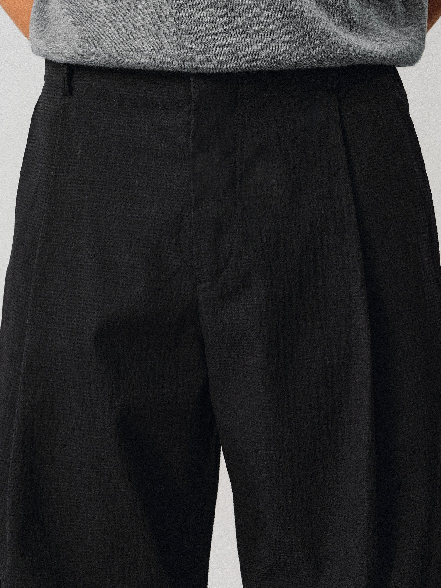 Linen-Blend Casual Pants with a Slightly Curved Silhouette