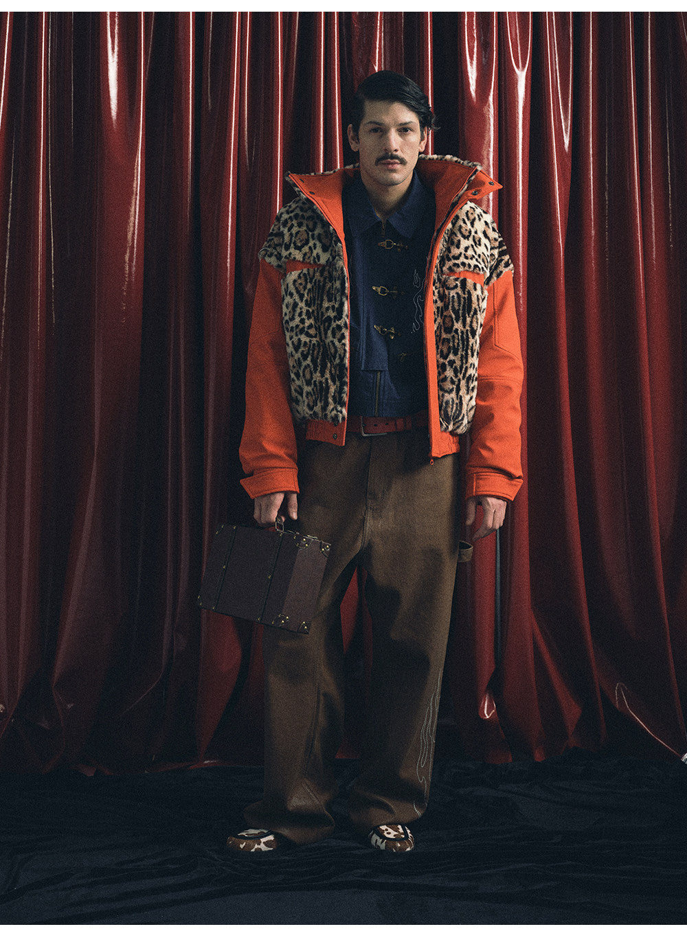 Brushed Embroidered Jeans