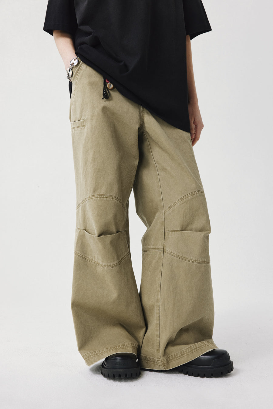 Frayed finish casual pants