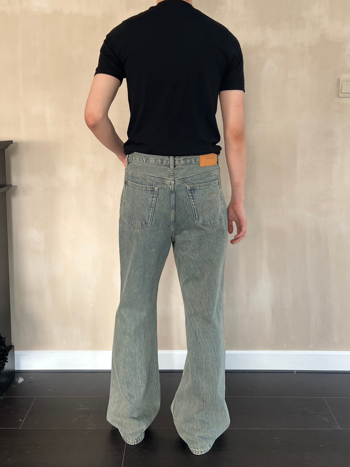 Nostalgic Retro Wash Jeans