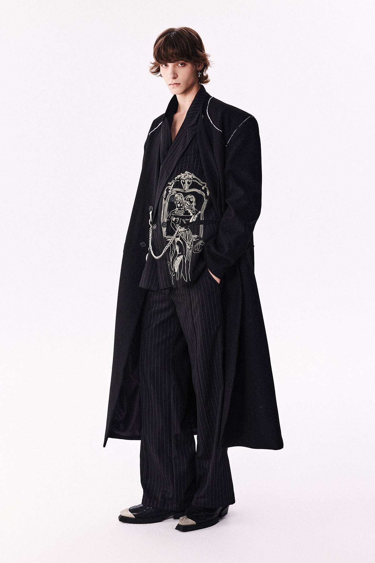 Shoulder pad long coat