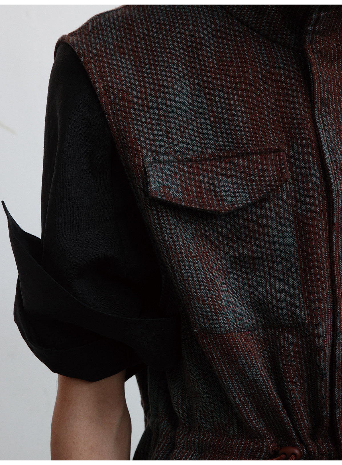 4-Pocket Drawstring Vest