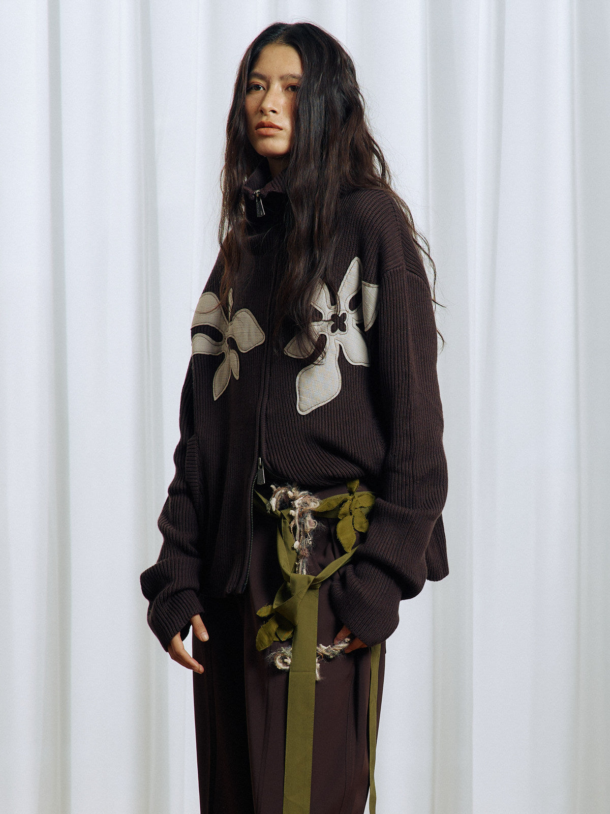Embroidered Diagonal Zipper Cardigan
