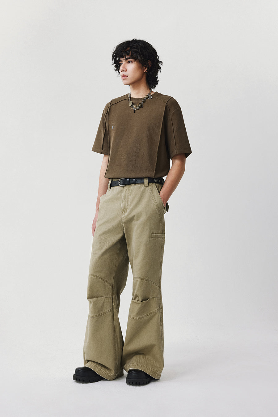 Frayed finish casual pants