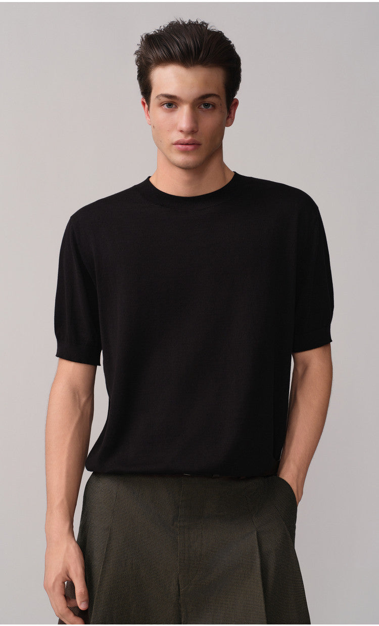 Casual Knit Shirt with Ribbed Waist and Hem