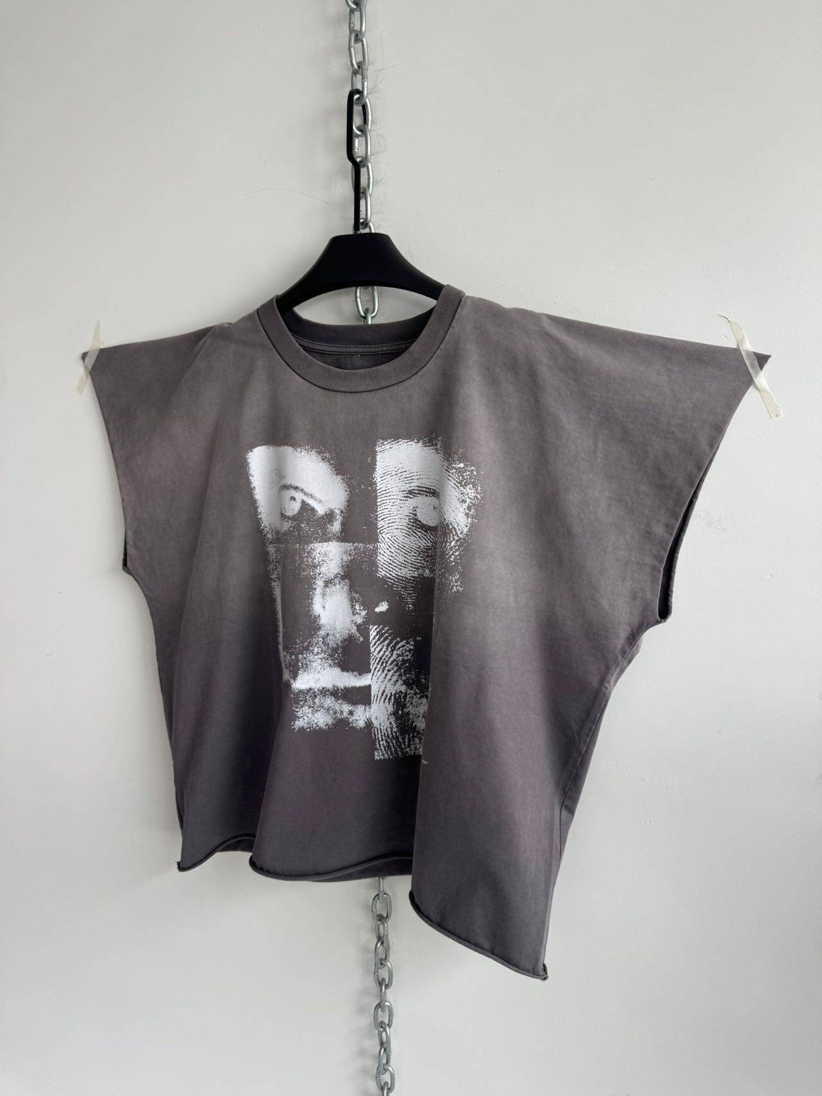 Roll-Edge Sleeveless Shirt