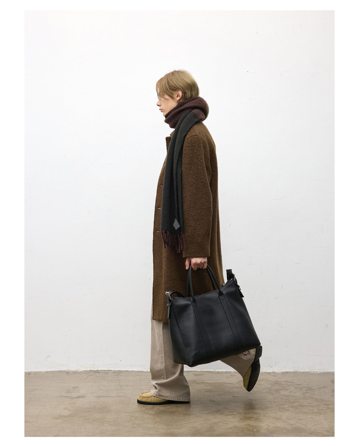 Long coat with single-breasted lapels