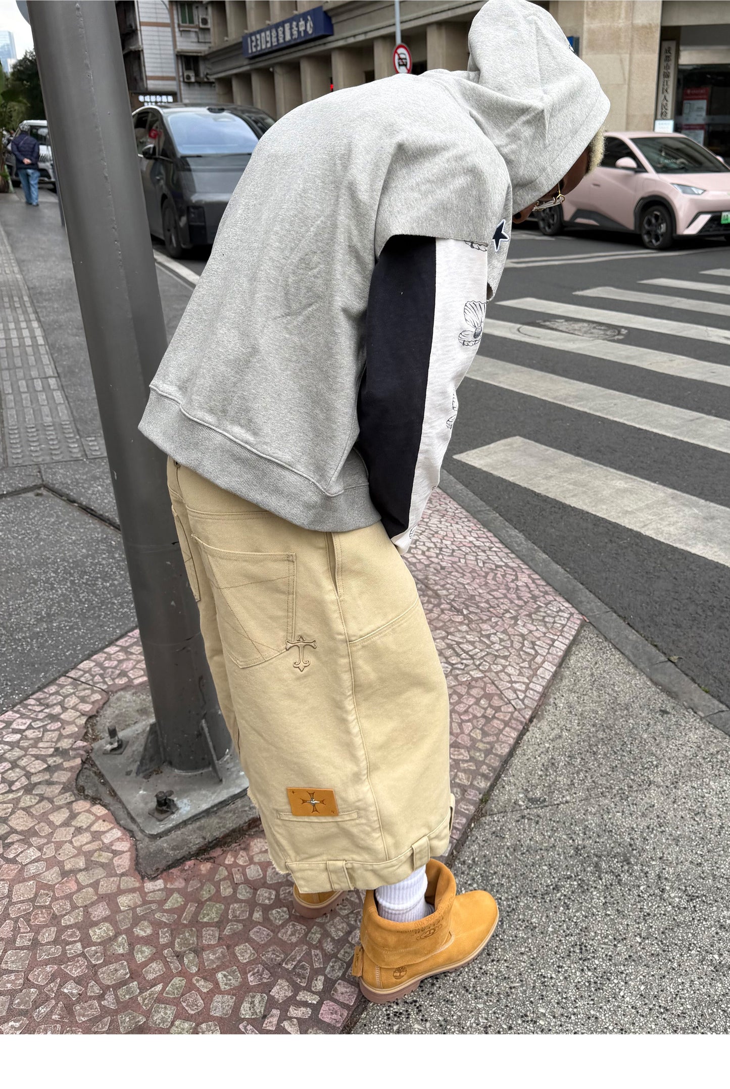 Worker-Style Three-Quarter-Length Shorts