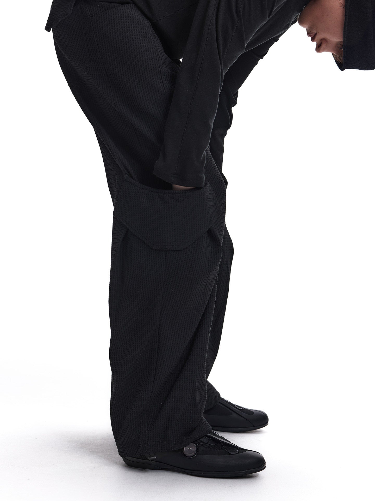 Waffle-Textured Pleated Casual Pants