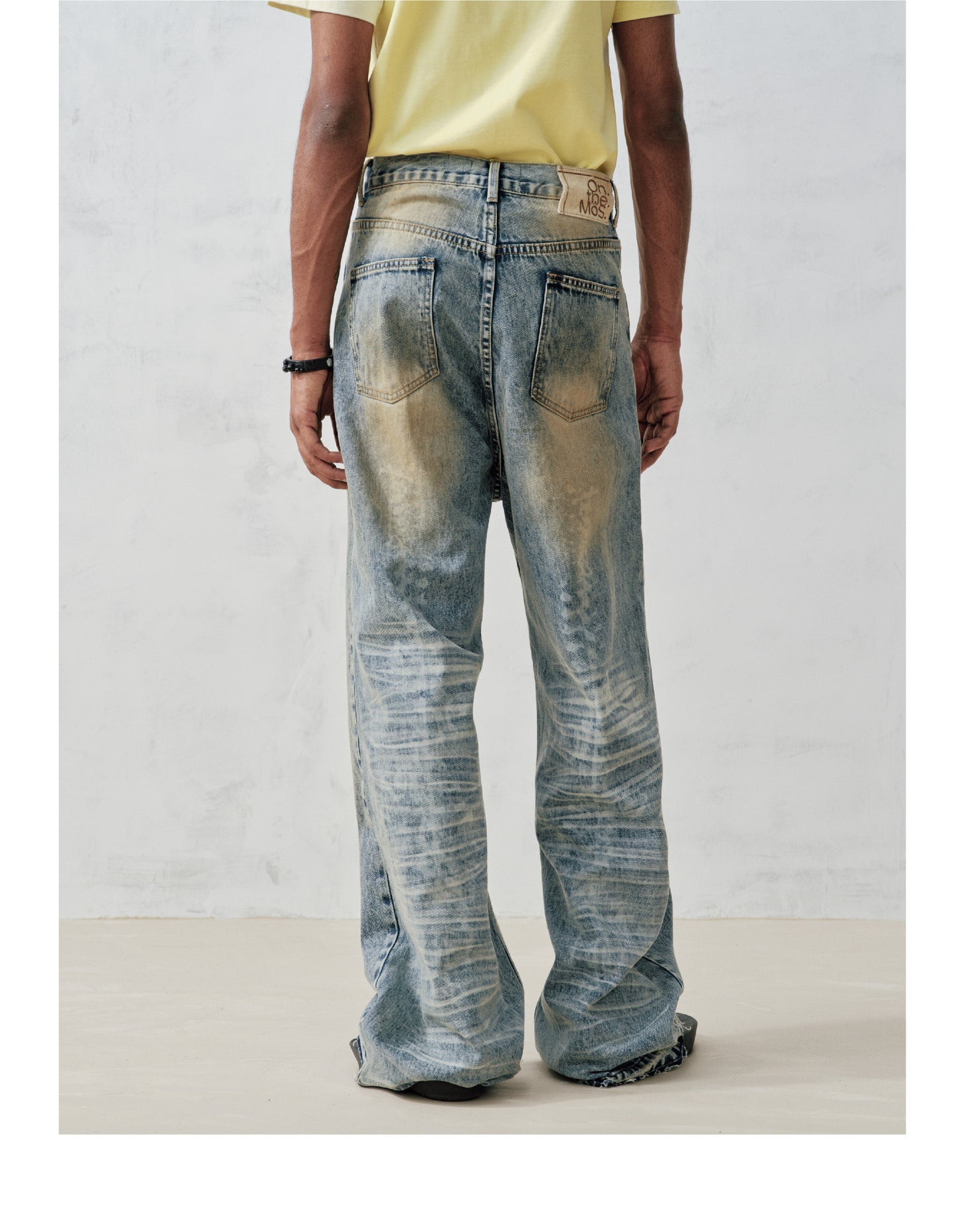 Loose-fit straight-leg washed jeans
