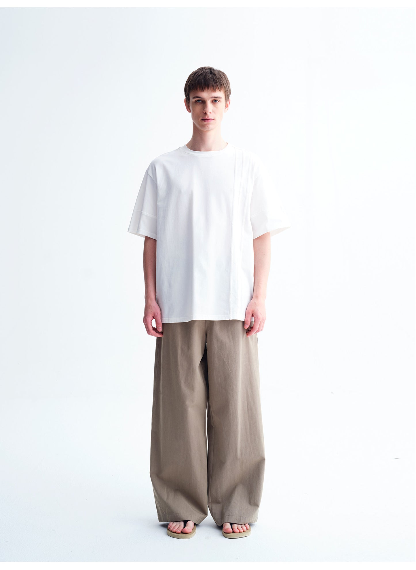 3D-Cut Loose-Fitting T-Shirt